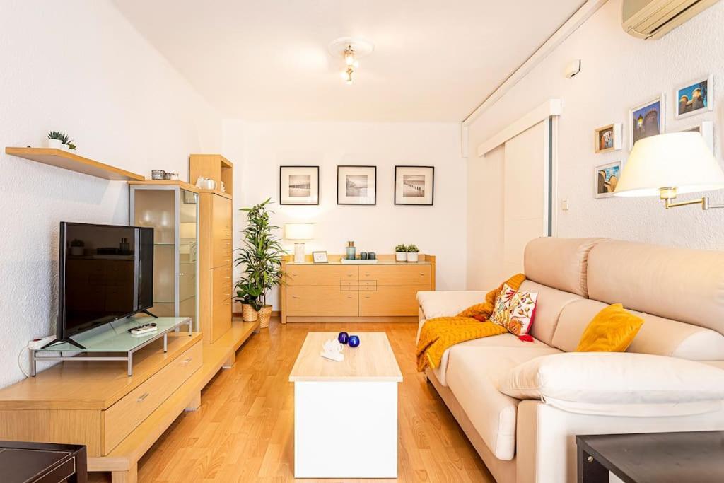 Precioso Piso Moderno: Terraza, A/C, Netflix, Wifi Apartment Valencia Ngoại thất bức ảnh